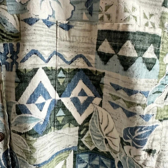 TWO PALMS Honu Block Hawaii, tropical, Hawaiian shirt. - Picture 5 of 7